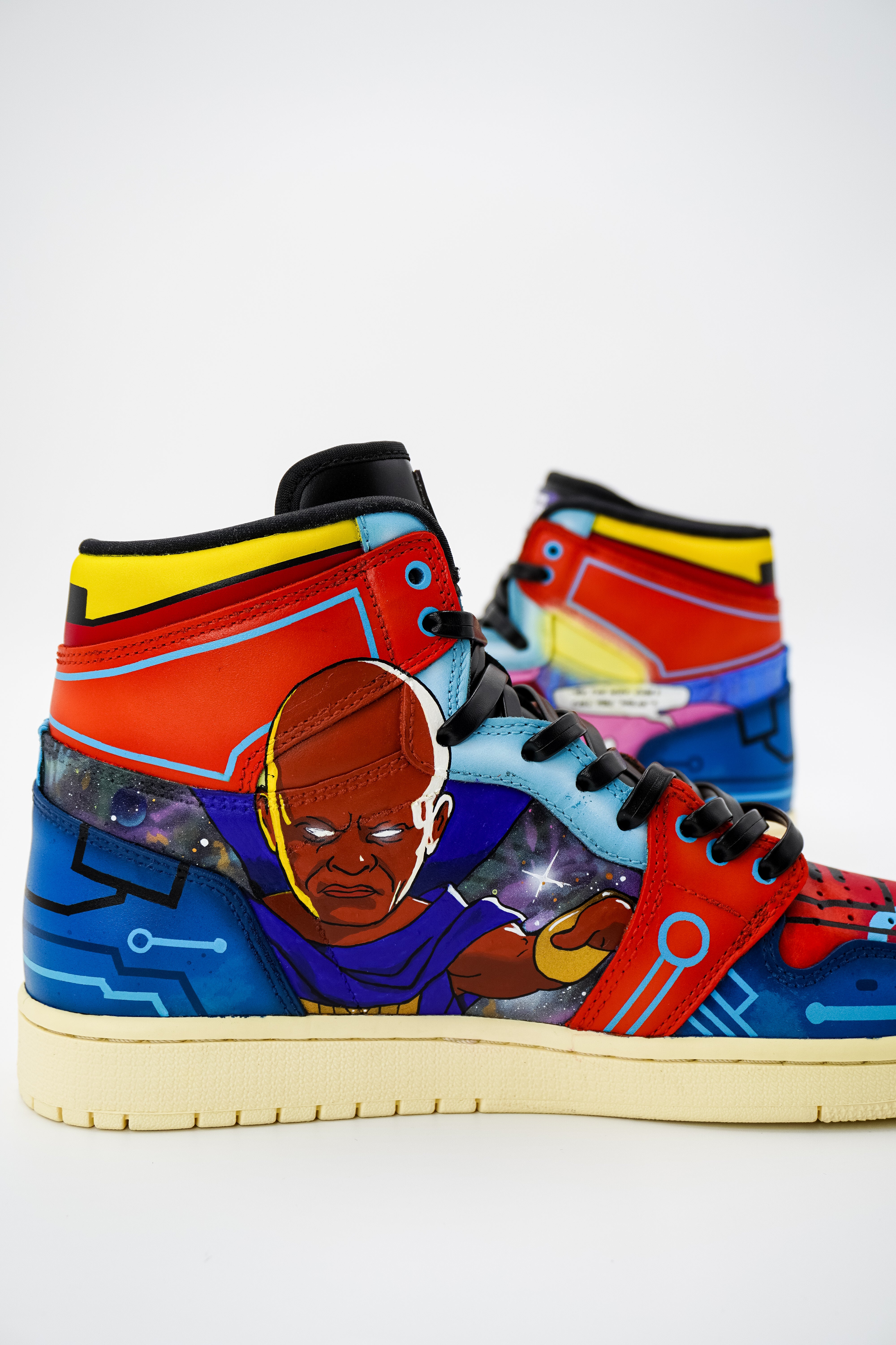 SAKAARIAN IRON MAN AJ1