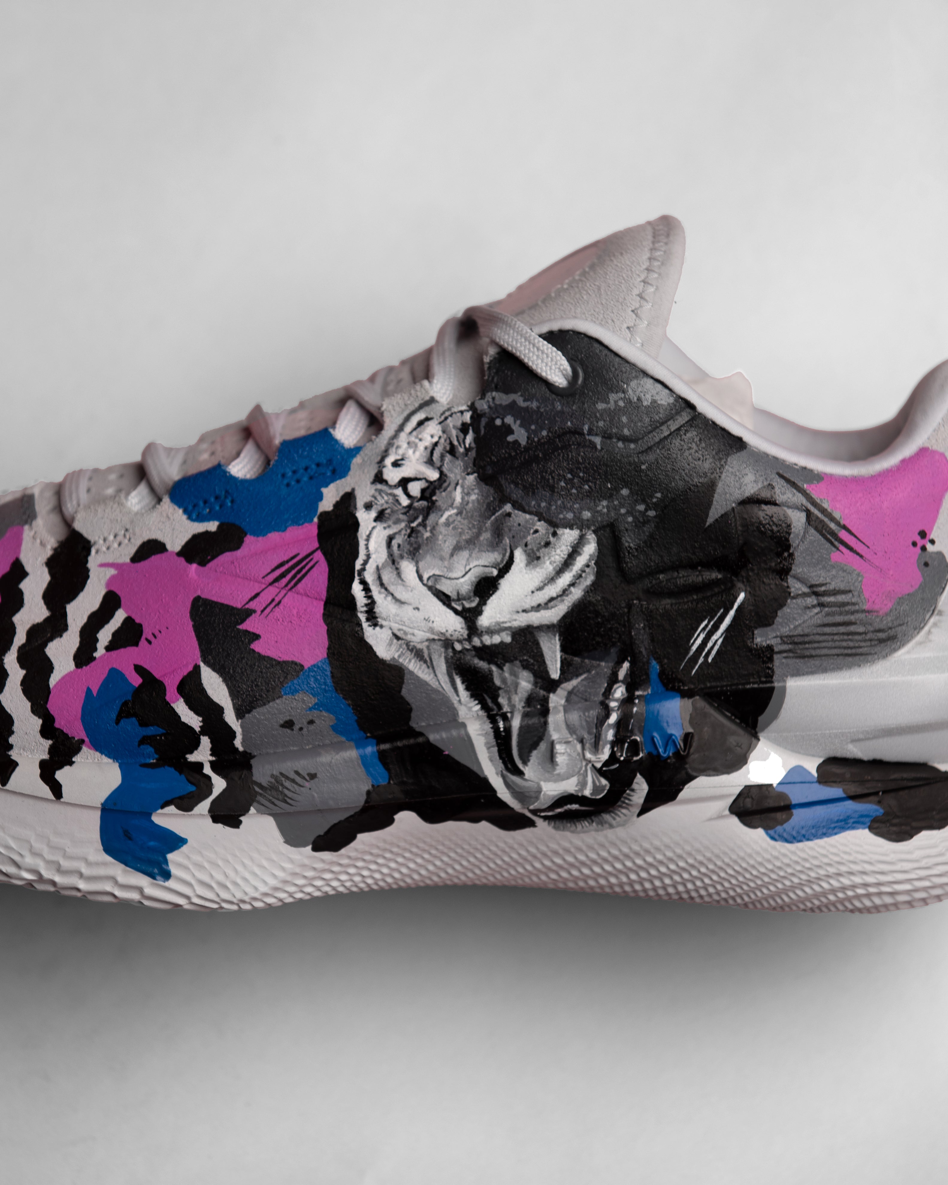 INNER BEAST / INNER LIGHT