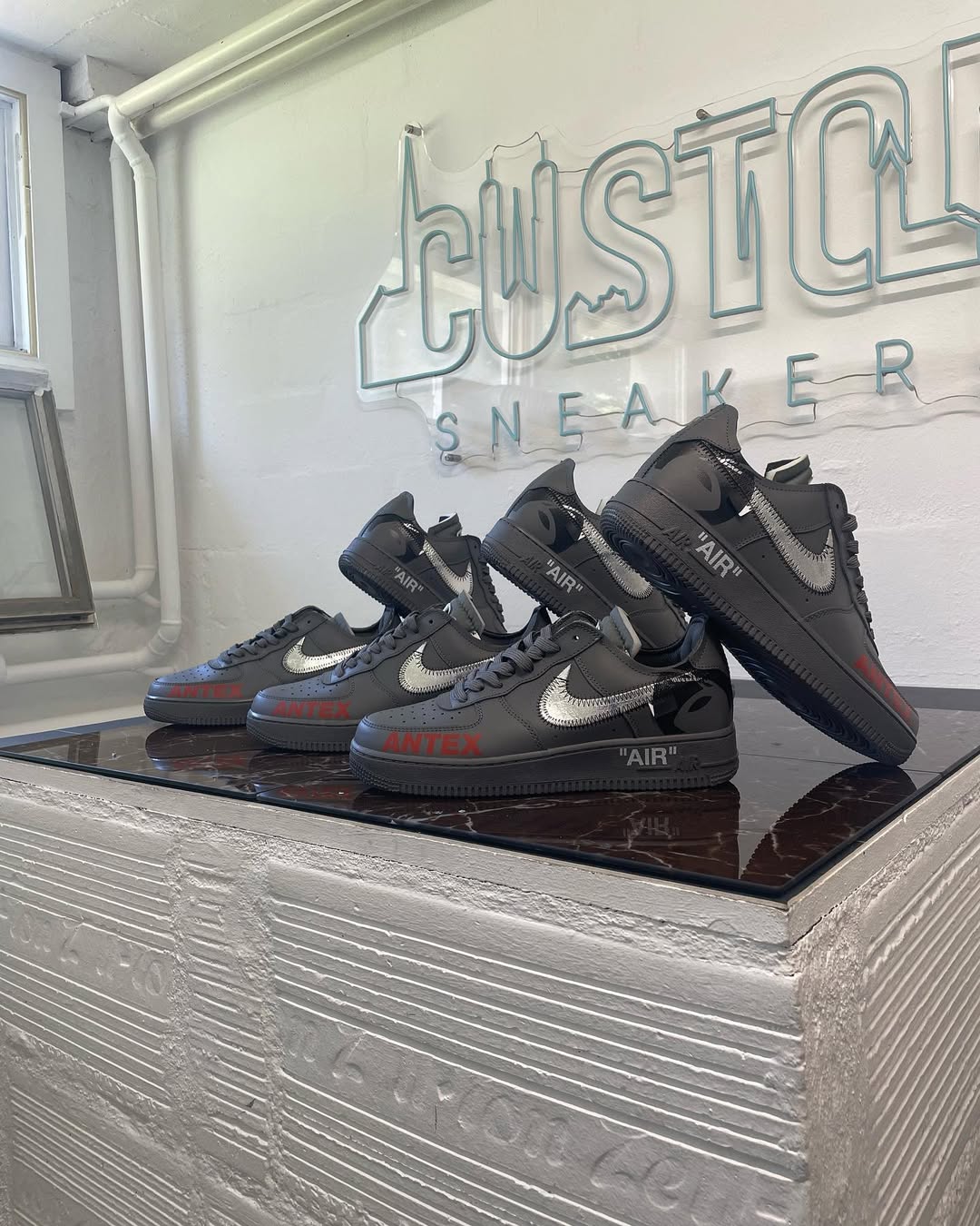 Custom Sneakers Ch