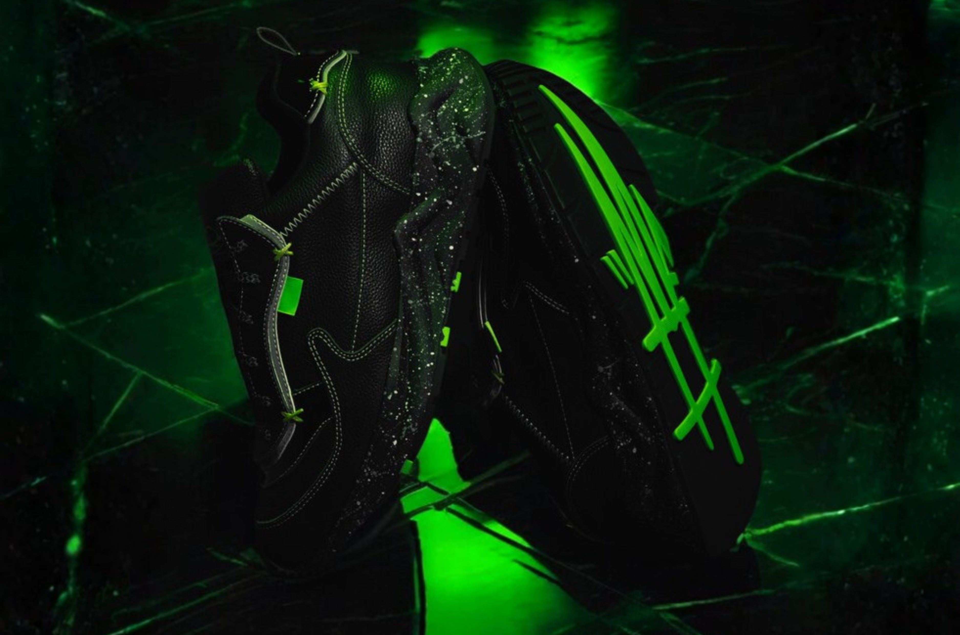 "Super Viper" Mache-Up RUNNER