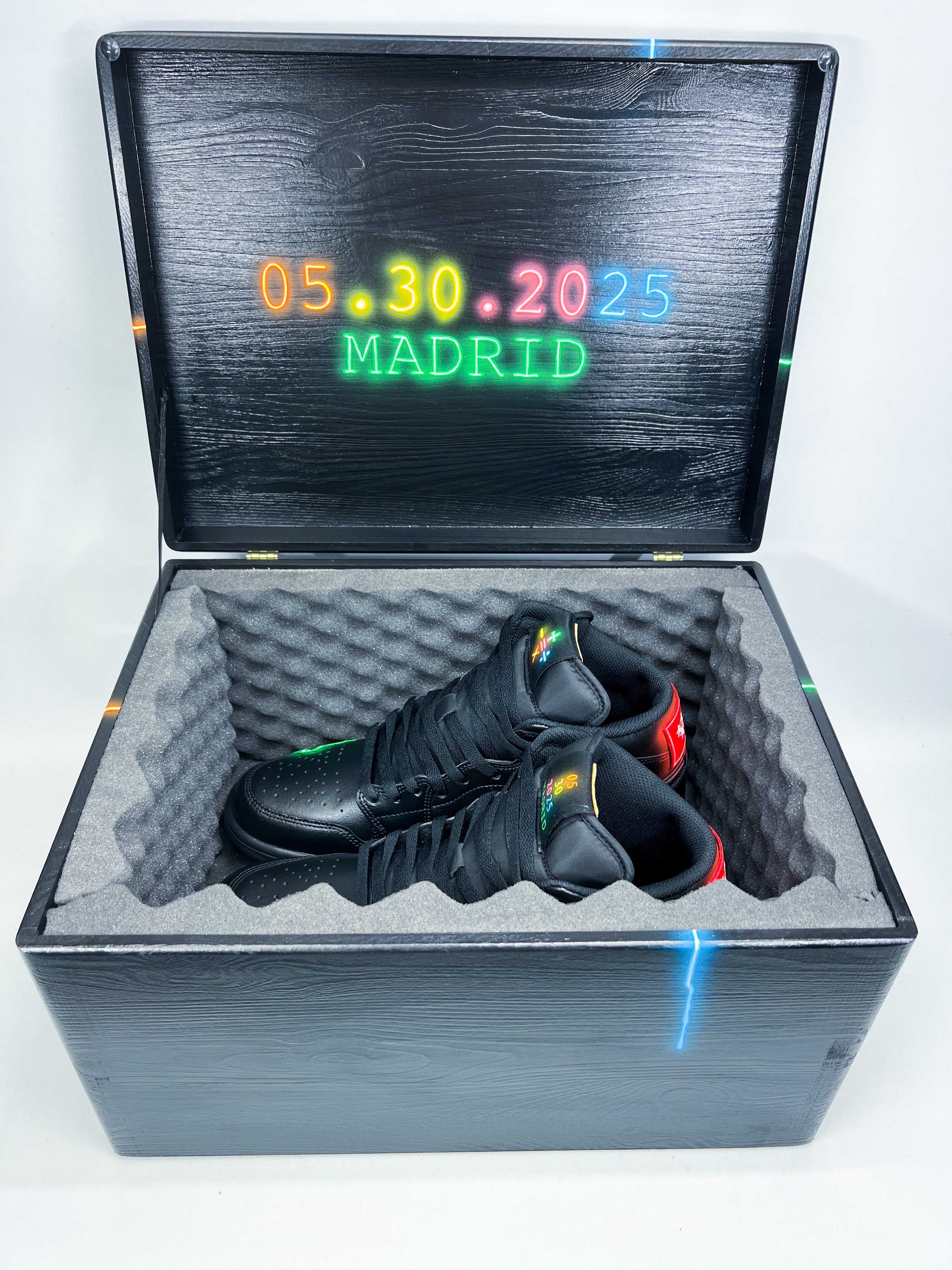 ED Sheeran Madrid AJ1 Mid