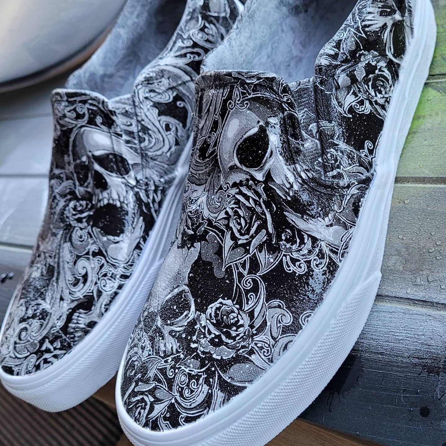 Skulls & Roses